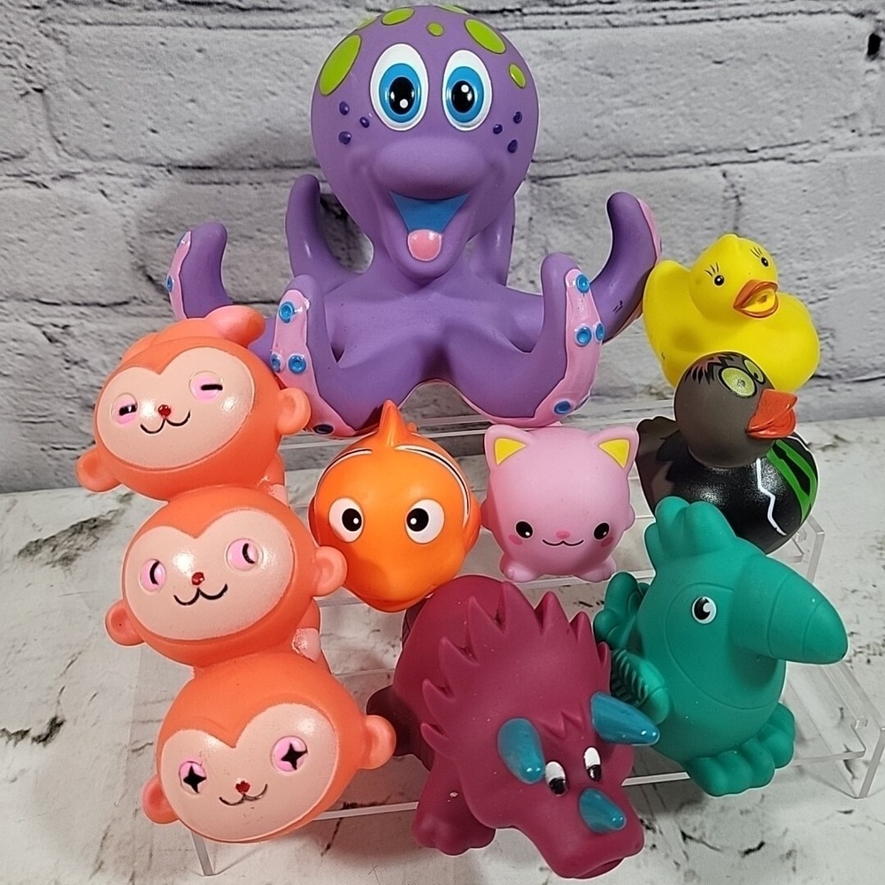 Bath‎ Toys Lot of 8 Nubby Octopus Rubber Duckies Light up Kitty